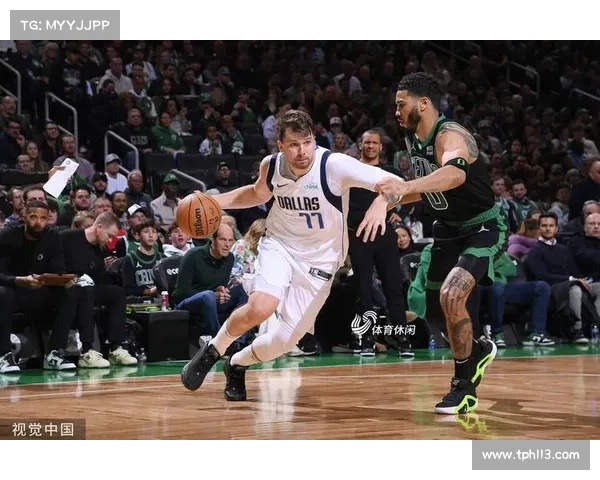 NBA篮球赛事重播盛宴重温巨星风采经典对决瞬间回顾精华 NBA篮球赛事重播盛宴重温巨星风采经典对决瞬间回顾精华
